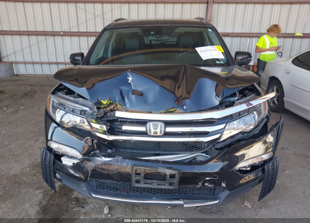 2017 HONDA PILOT ELITE VIN: 5FNYF6H01HB077286