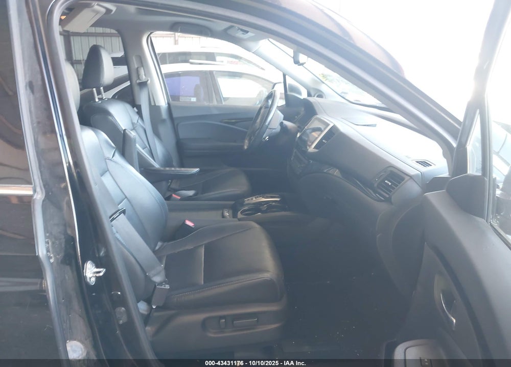 2017 HONDA PILOT ELITE VIN: 5FNYF6H01HB077286