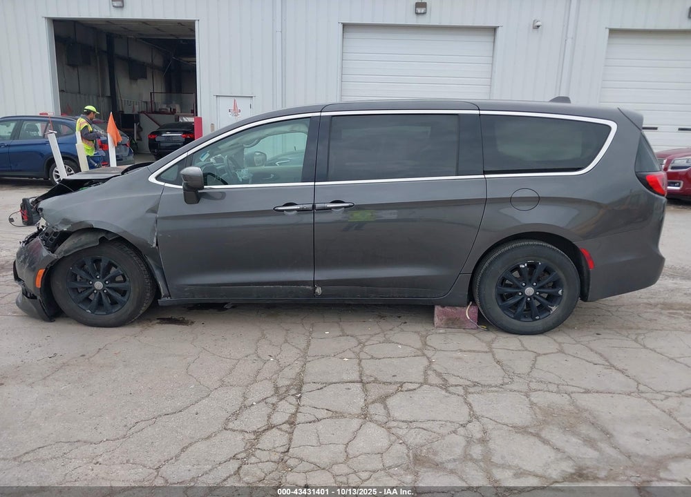 2019 CHRYSLER PACIFICA TOURING PLUS VIN: 2C4RC1FGXKR610201