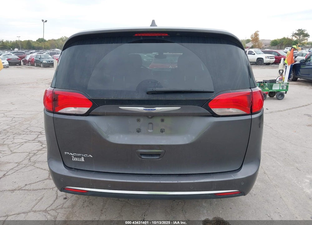 2019 CHRYSLER PACIFICA TOURING PLUS VIN: 2C4RC1FGXKR610201