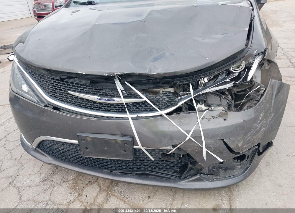 2019 CHRYSLER PACIFICA TOURING PLUS VIN: 2C4RC1FGXKR610201