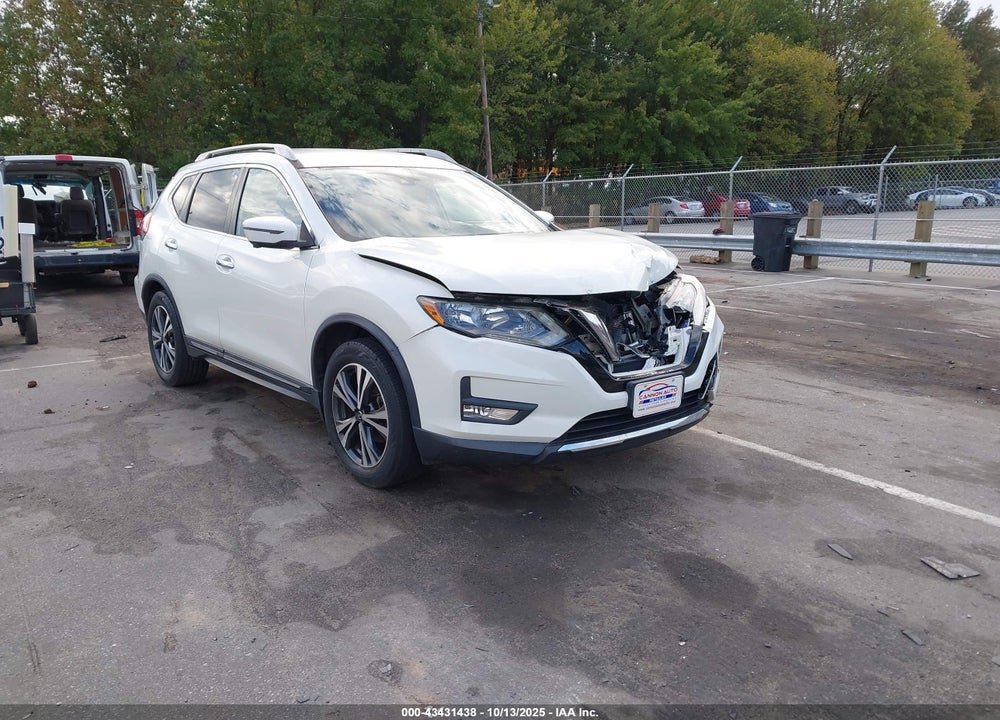 2018 NISSAN ROGUE SL VIN: 5N1AT2MT5JC830822