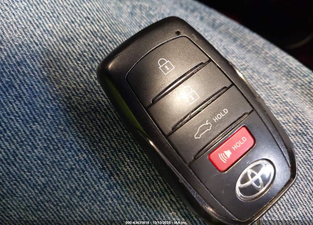 2025 TOYOTA CAMRY VIN: 4T1DBADK5SU500160