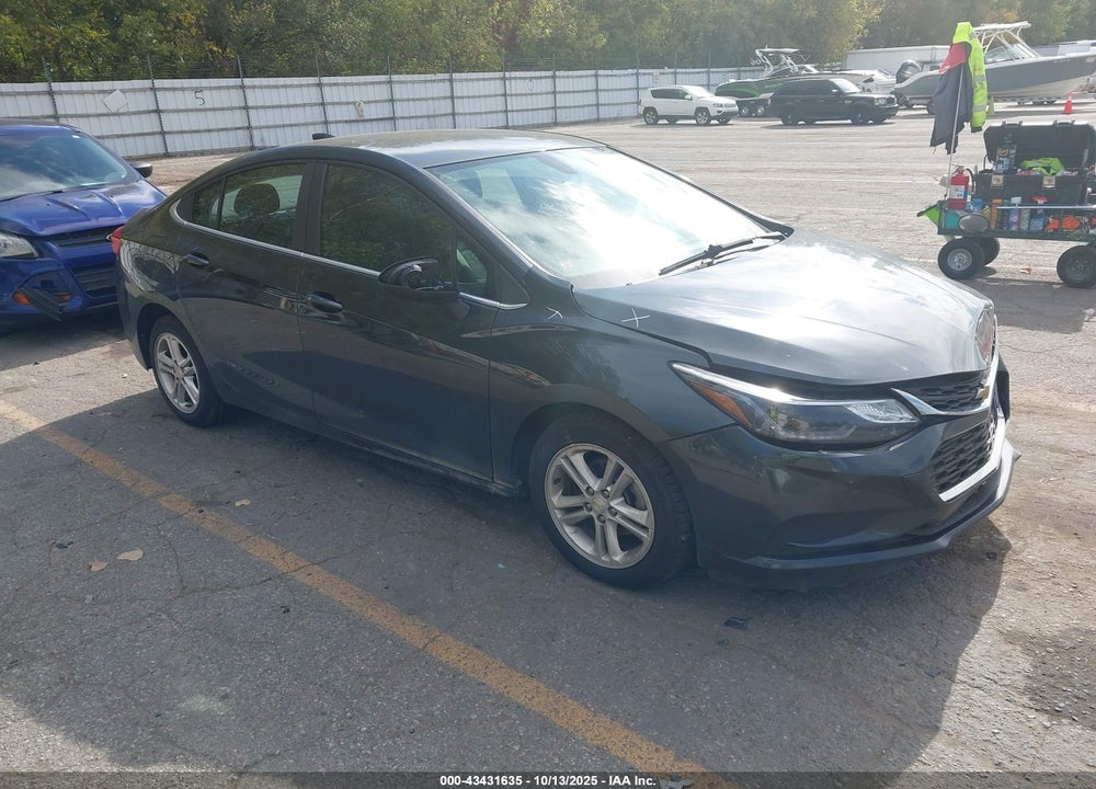2018 CHEVROLET CRUZE LT AUTO VIN: 1G1BE5SM5J7108073