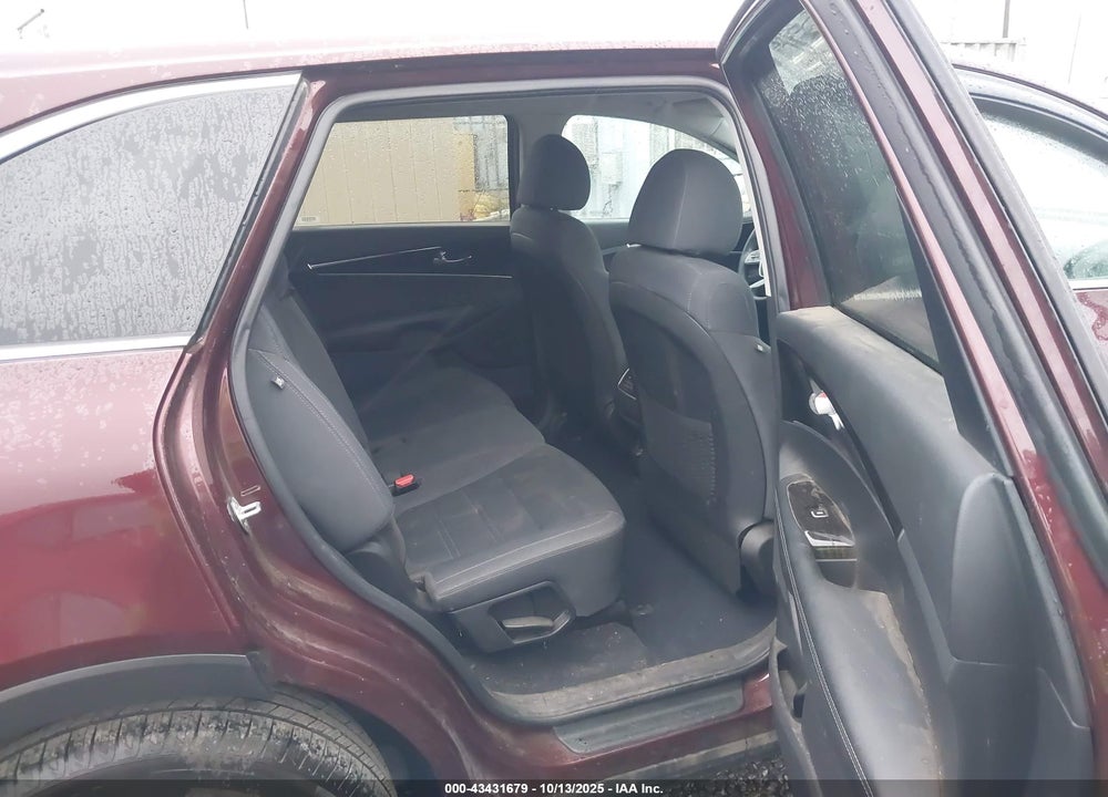 2020 KIA SORENTO VIN: 5XYPG4A57LG609189