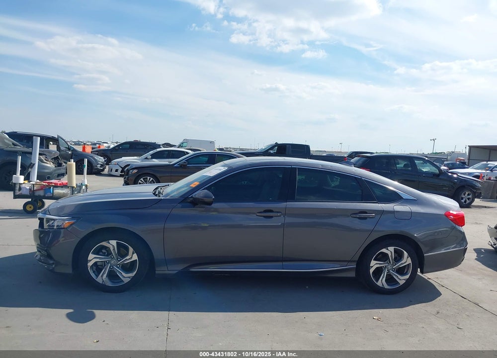 2018 HONDA ACCORD VIN: 1HGCV1F51JA085256