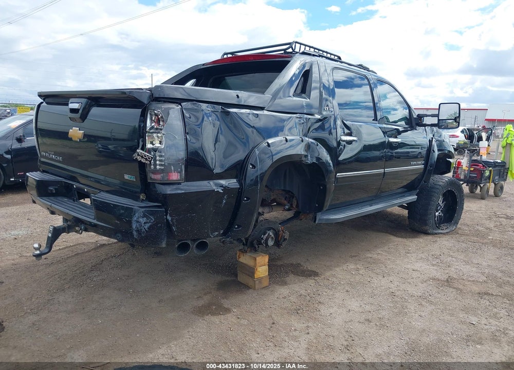 2012 CHEVROLET AVALANCHE 1500 LTZ VIN: 3GNTKGE71CG133248