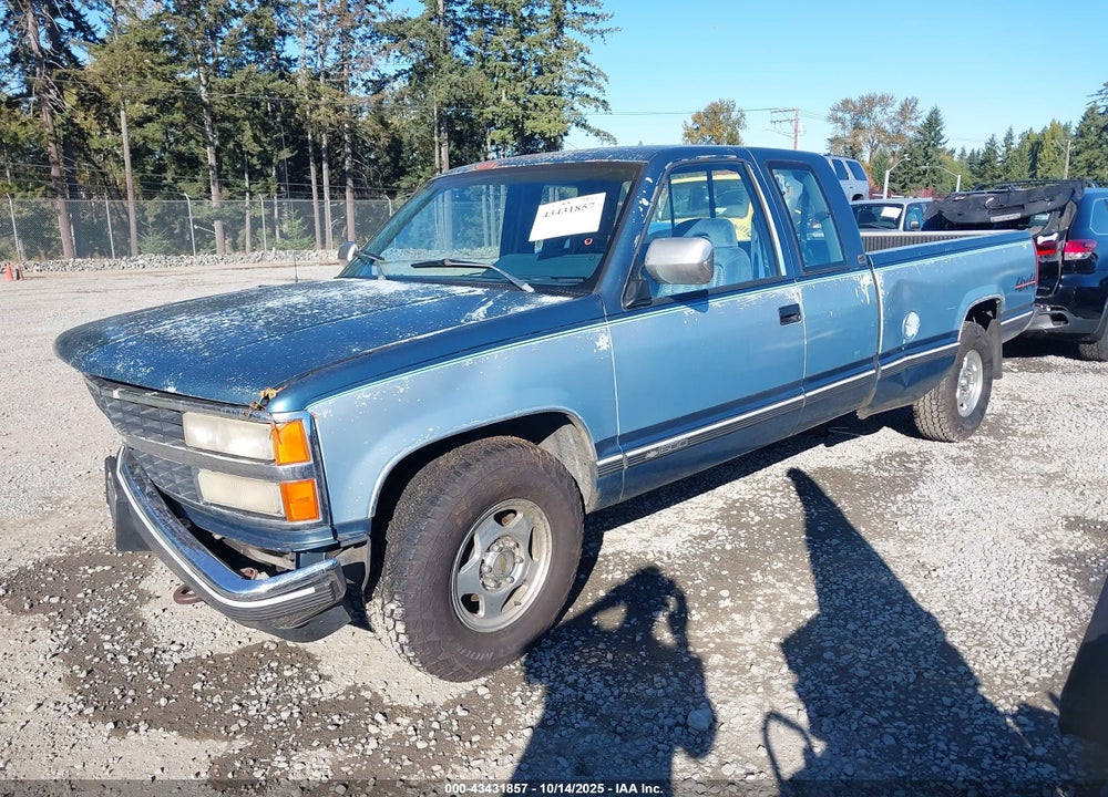 1992 CHEVROLET GMT-400 K1500 VIN: 2GCEK19K2N1118430