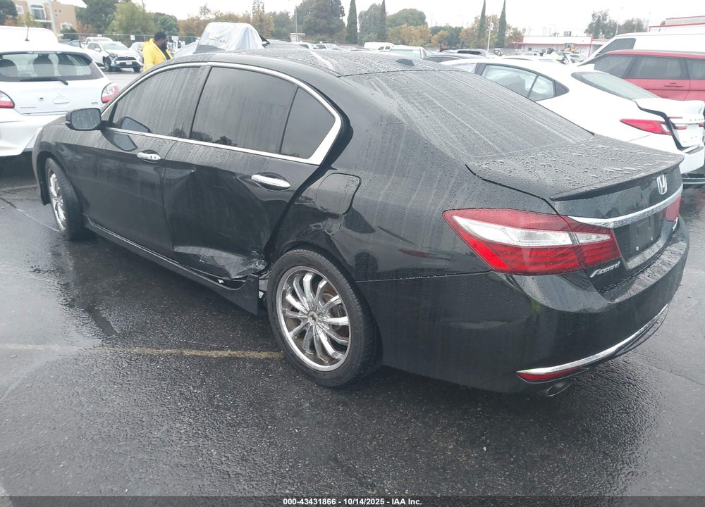 2017 HONDA ACCORD TOURING V6 VIN: 1HGCR3F9XHA021200