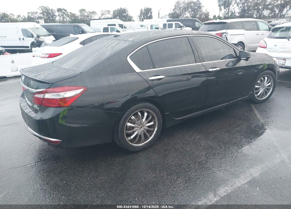 2017 HONDA ACCORD TOURING V6 VIN: 1HGCR3F9XHA021200