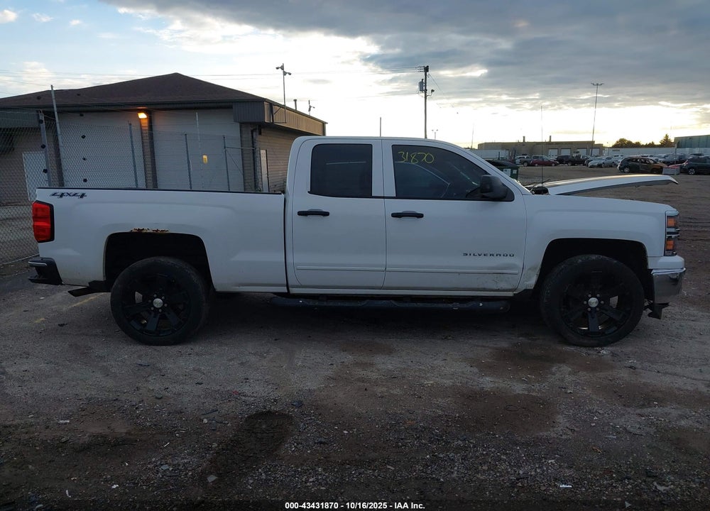 2015 CHEVROLET SILVERADO 1500 1LT VIN: 1GCVKREC4FZ218583