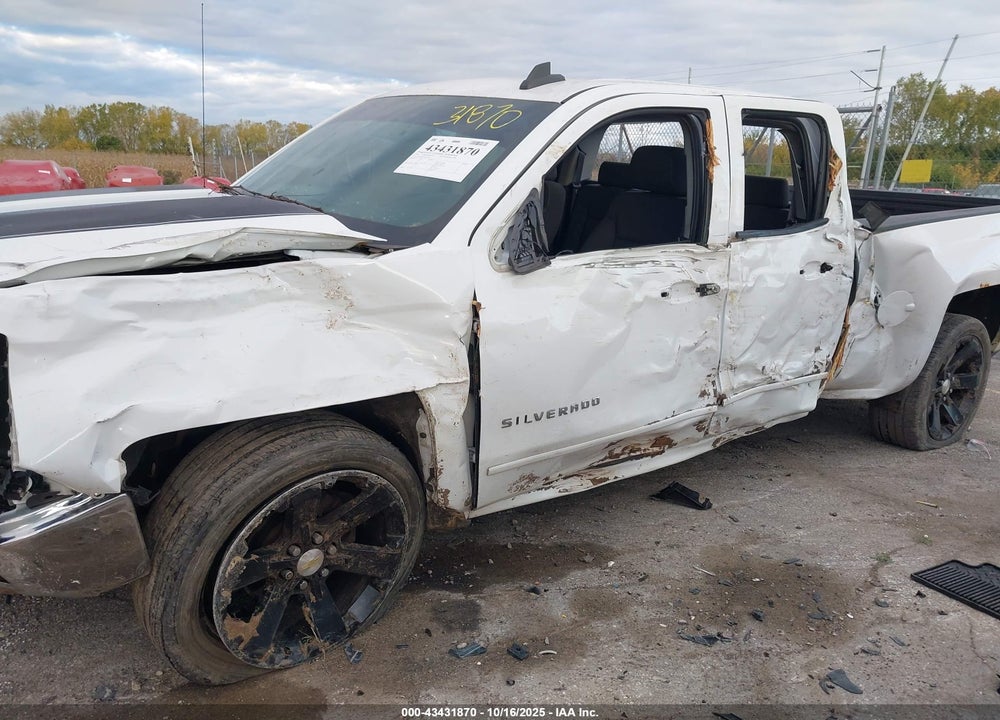 2015 CHEVROLET SILVERADO 1500 1LT VIN: 1GCVKREC4FZ218583