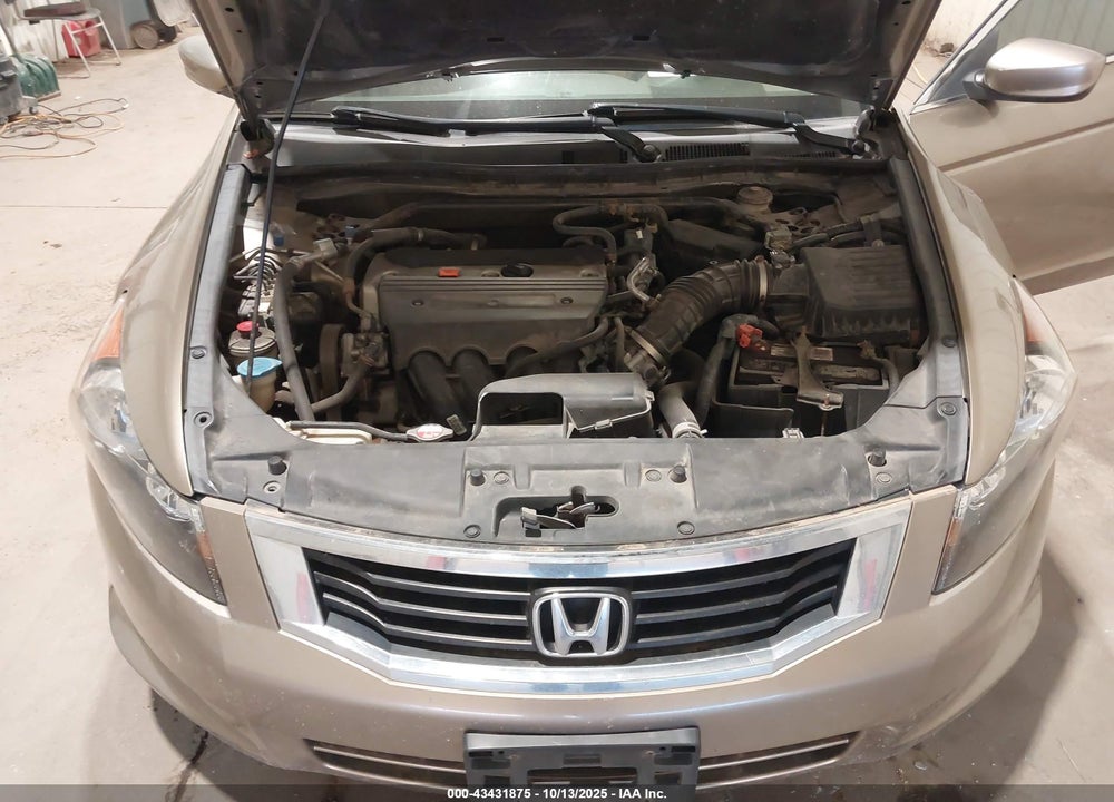 2009 HONDA ACCORD VIN: 1HGCP26849A071843