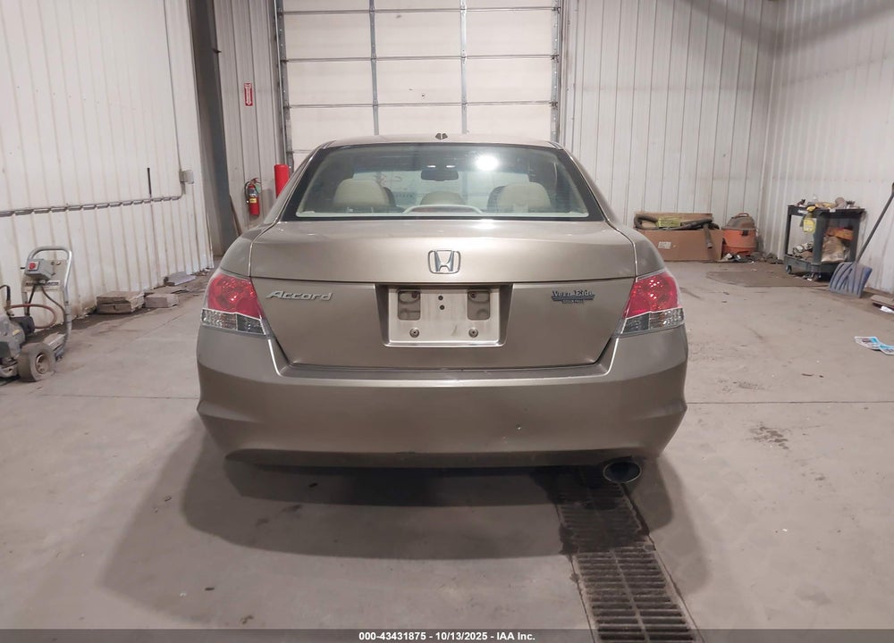2009 HONDA ACCORD VIN: 1HGCP26849A071843