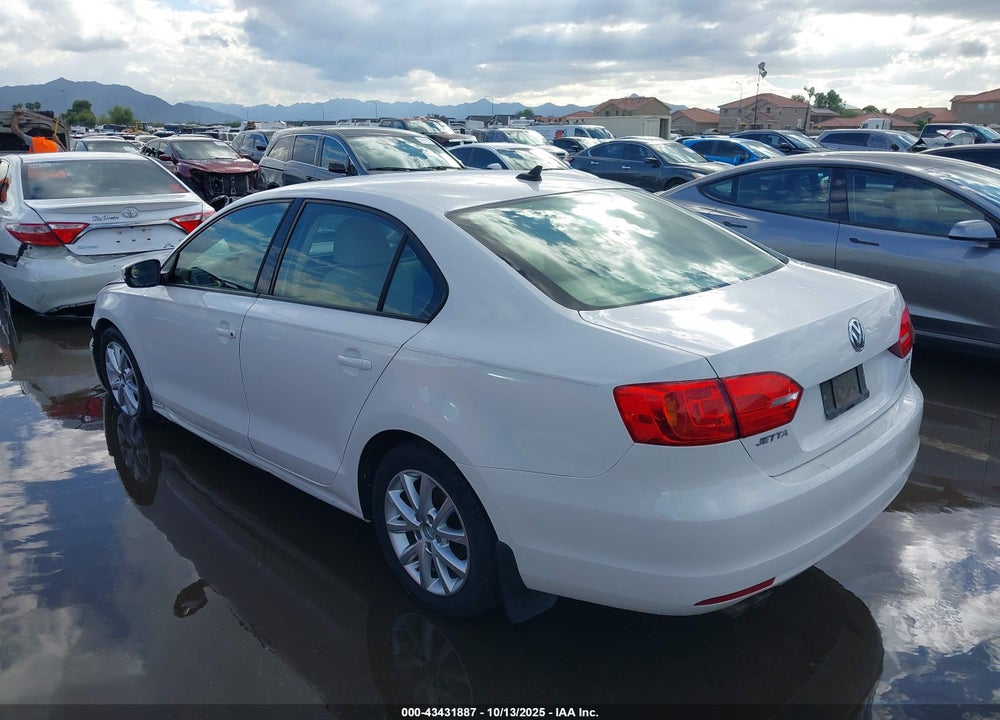 2012 VOLKSWAGEN JETTA VIN: 3VWDP7AJ5CM385020