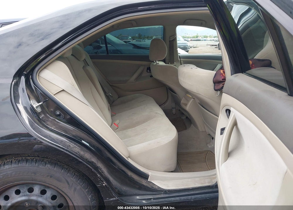 2009 TOYOTA CAMRY LE VIN: 4T4BE46K09R118471