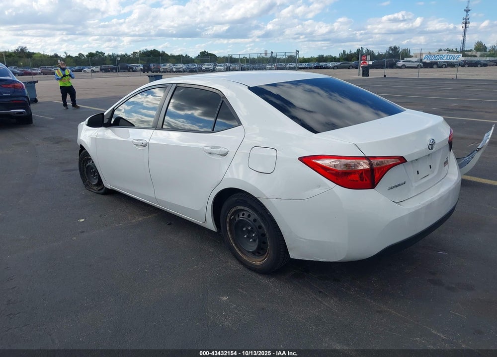 2019 TOYOTA COROLLA LE VIN: 5YFBURHE3KP946216