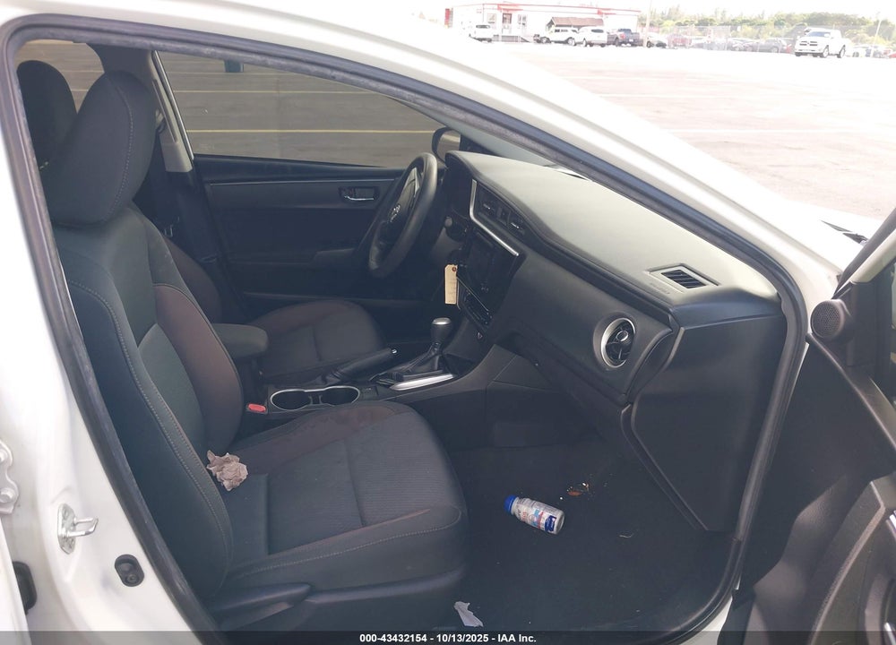 2019 TOYOTA COROLLA LE VIN: 5YFBURHE3KP946216