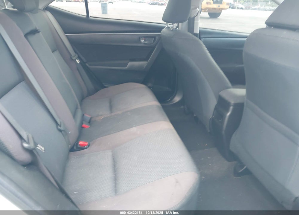 2019 TOYOTA COROLLA LE VIN: 5YFBURHE3KP946216