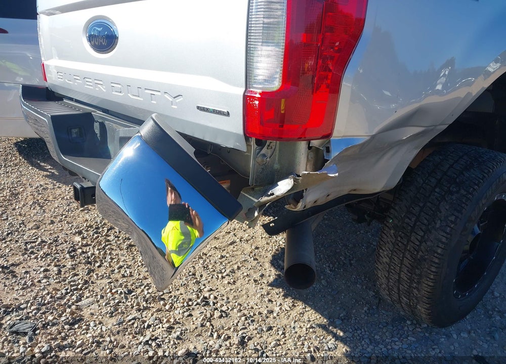 2017 FORD F-250 VIN: 1FT7W2B66HEE98388