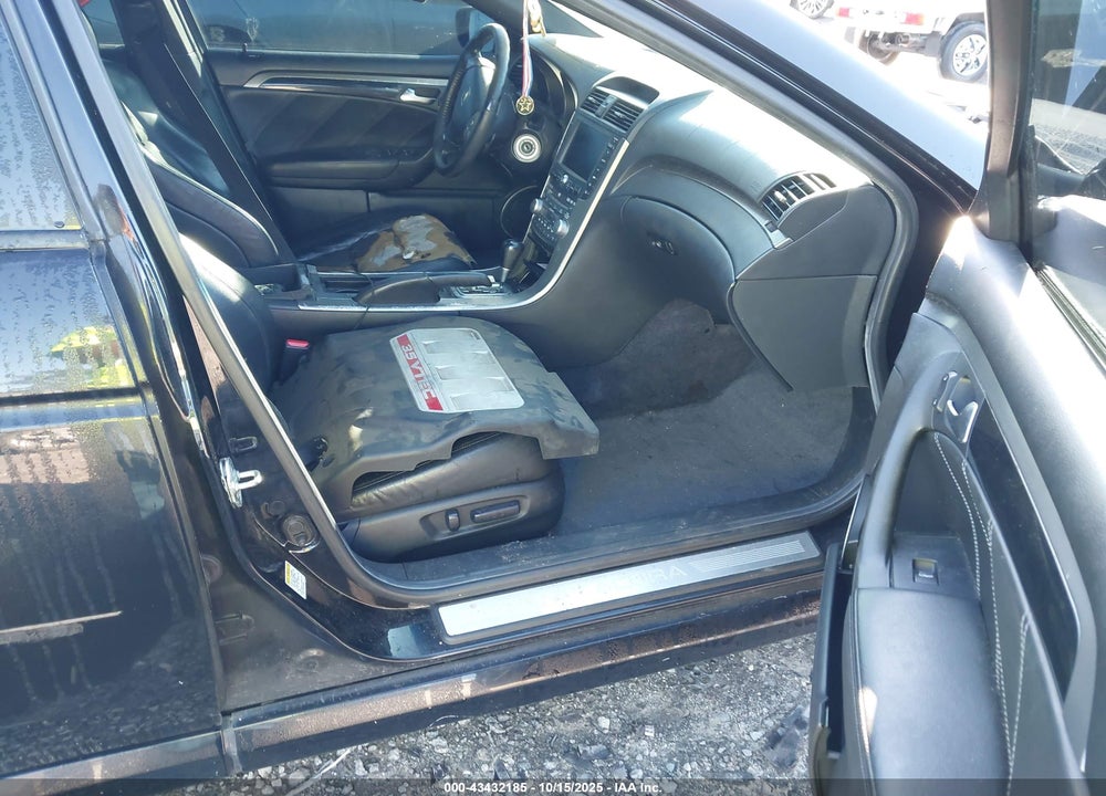 2008 ACURA TL VIN: 19UUA76598A000922
