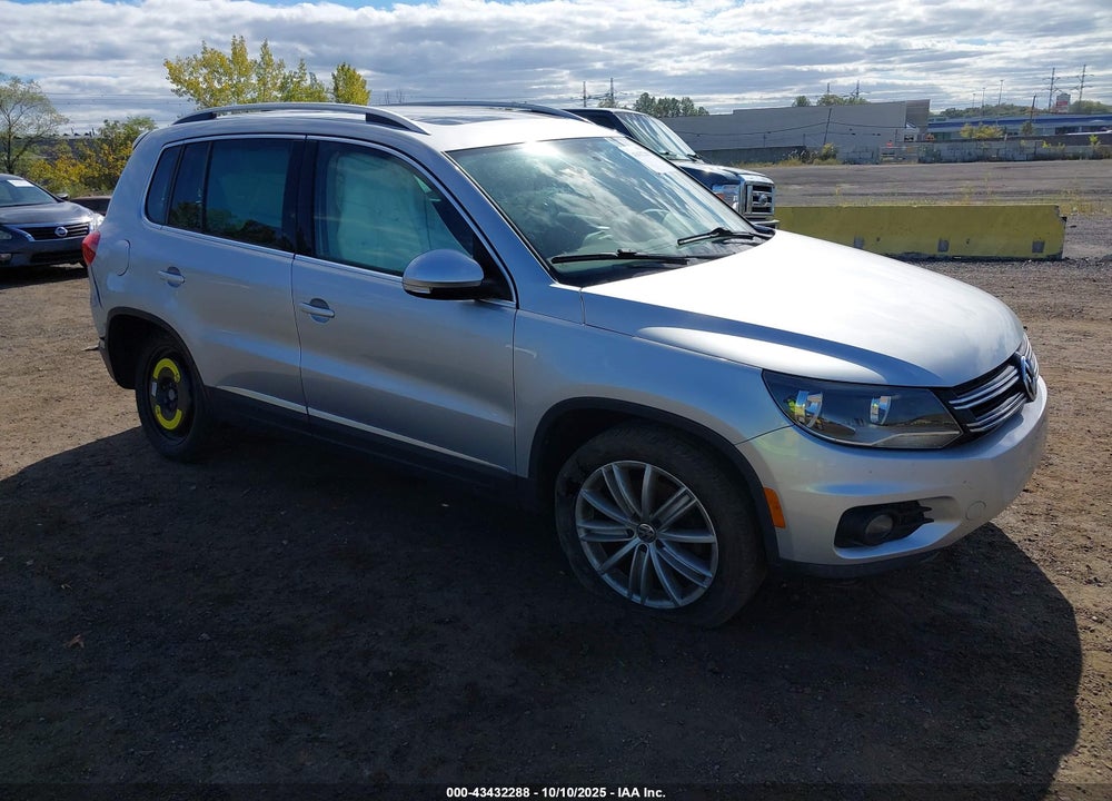 2013 VOLKSWAGEN TIGUAN SE VIN: WVGAV7AX3DW557803