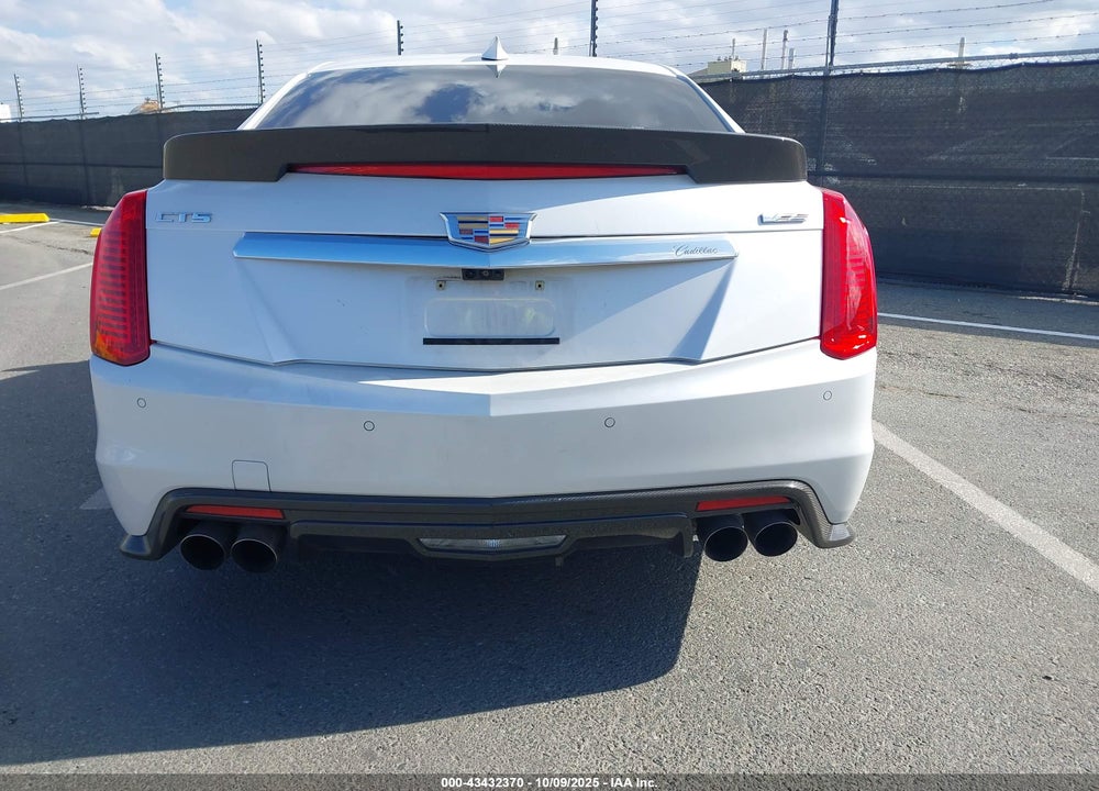 2017 CADILLAC CTS VIN: 1G6A15S66H0195861