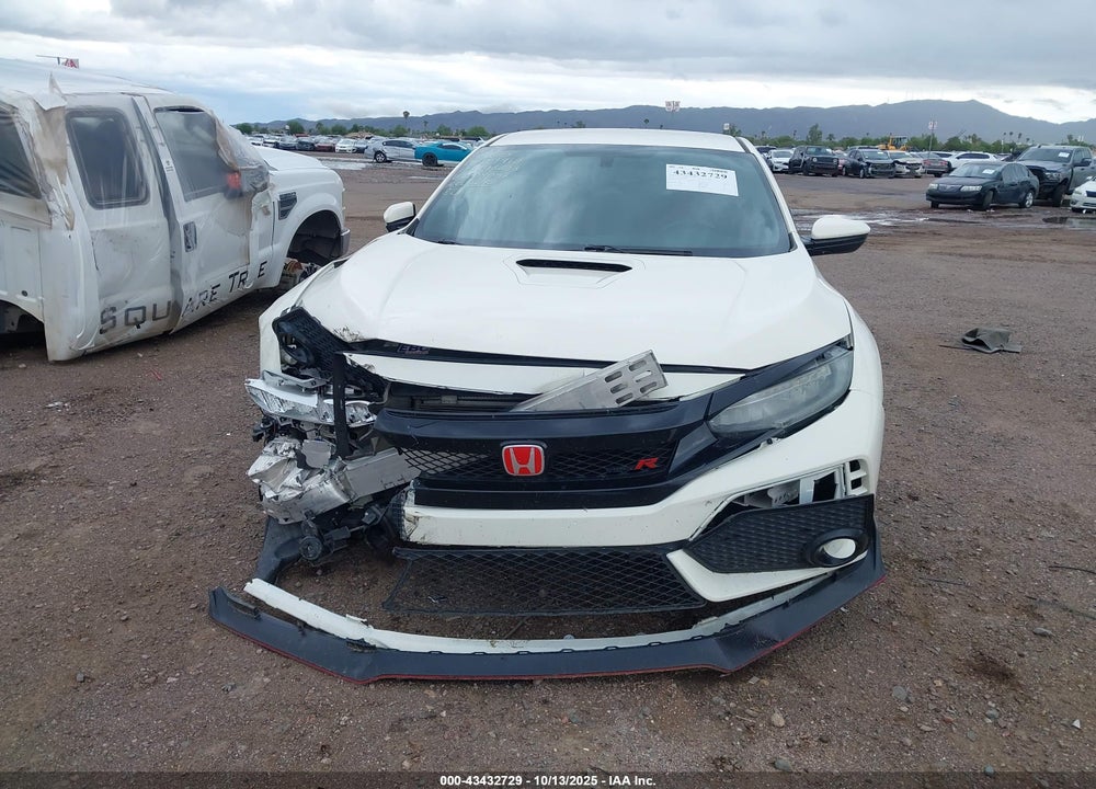 2019 HONDA CIVIC TYPE-R TOURING VIN: SHHFK8G74KU204096