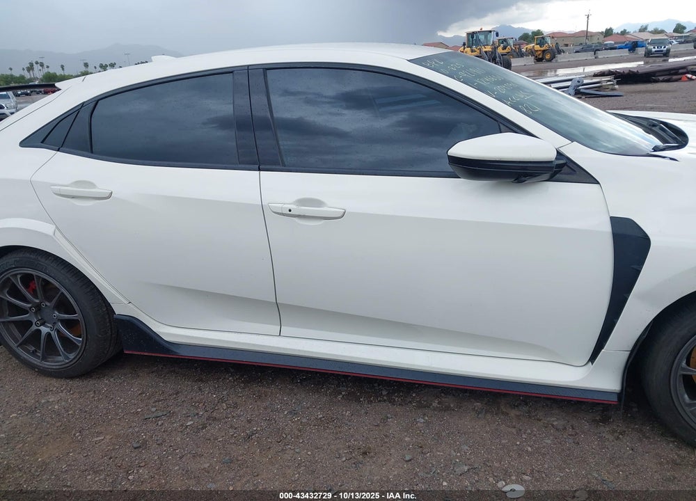 2019 HONDA CIVIC TYPE-R TOURING VIN: SHHFK8G74KU204096