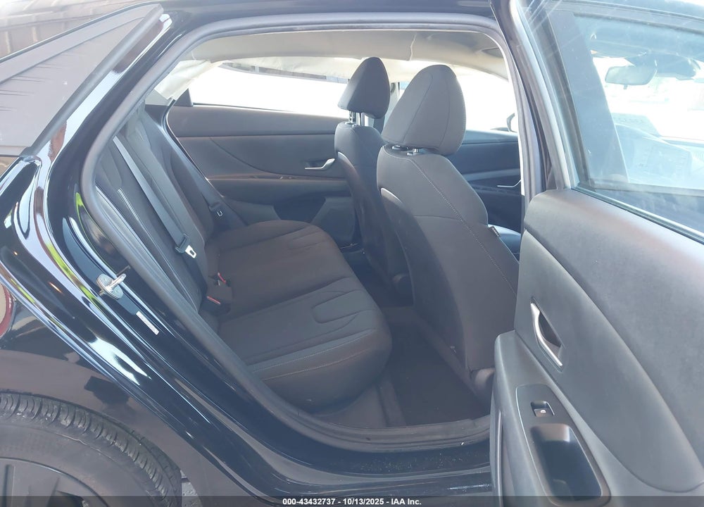 2021 HYUNDAI ELANTRA VIN: KMHLM4AGXMU179775