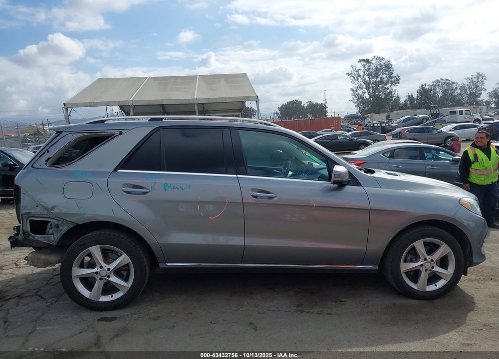2016 MERCEDES-BENZ GLE 350 VIN: 4JGDA5JB1GA779369