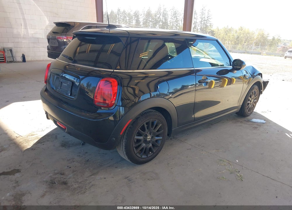 2019 MINI HARDTOP COOPER VIN: WMWXP5C50K2H95671