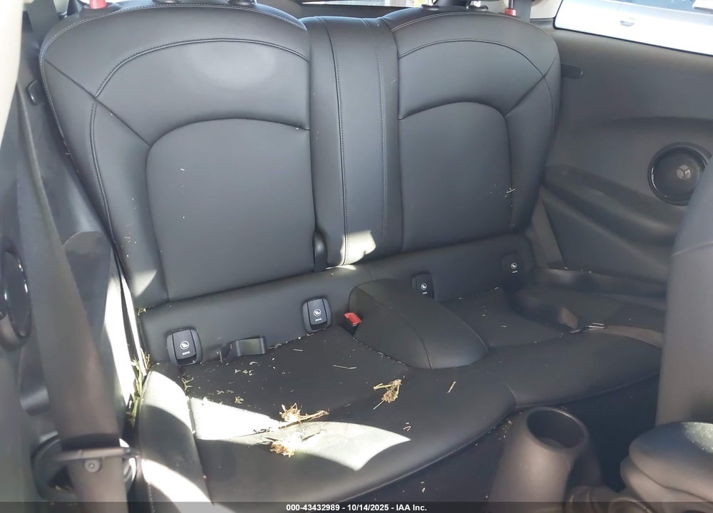 2019 MINI HARDTOP COOPER VIN: WMWXP5C50K2H95671