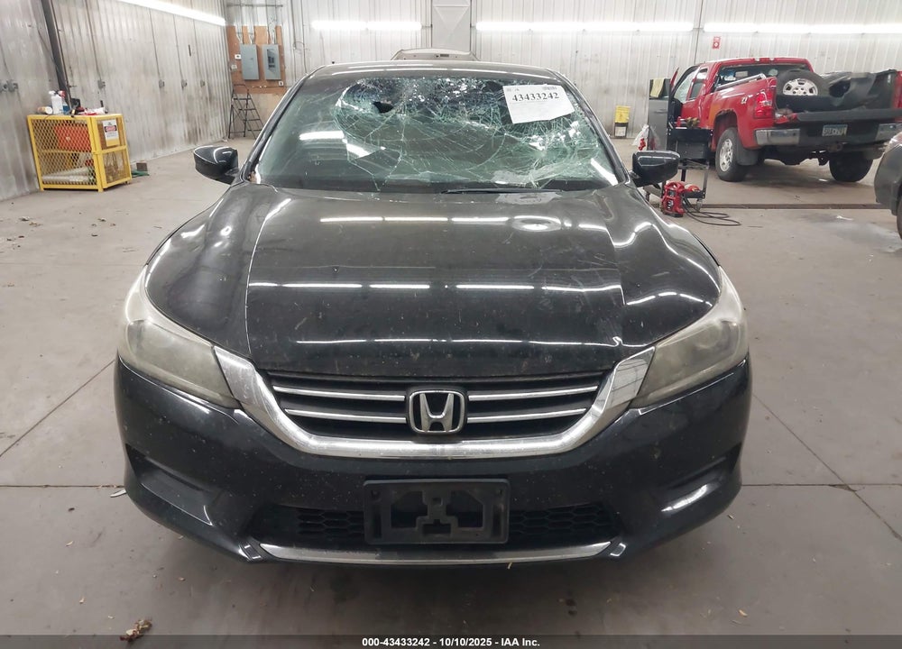 2013 HONDA ACCORD LX VIN: 1HGCR2F32DA255850