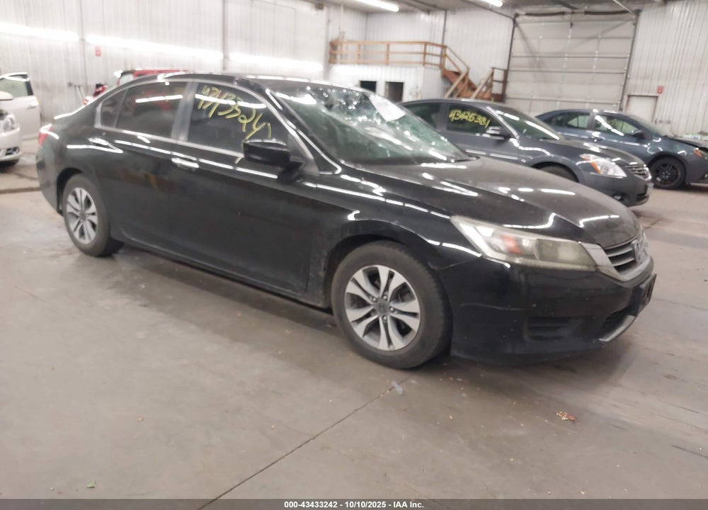 2013 HONDA ACCORD LX VIN: 1HGCR2F32DA255850