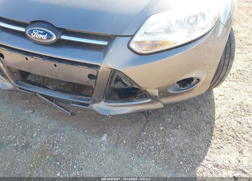 2014 FORD FOCUS SE VIN: 1FADP3F21EL427920