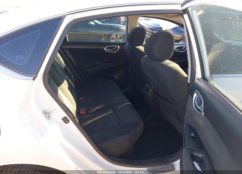 2014 NISSAN SENTRA SR VIN: 3N1AB7AP9EY258553