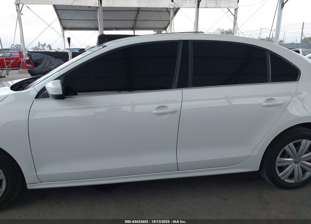 2017 VOLKSWAGEN JETTA 1.4T S VIN: 3VW2B7AJ0HM339835