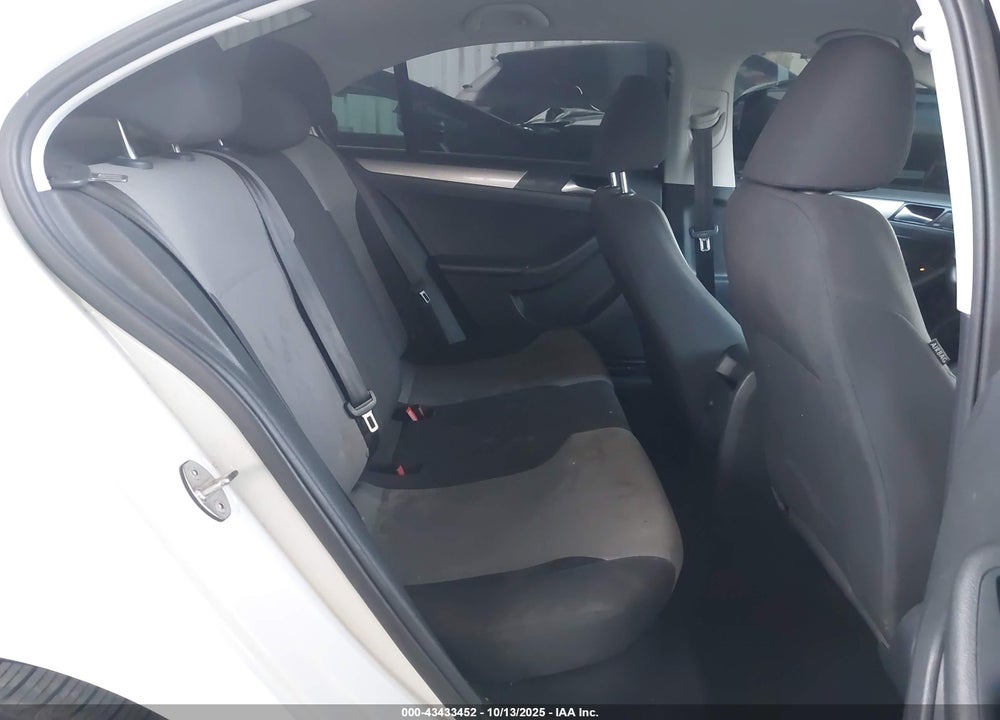 2017 VOLKSWAGEN JETTA 1.4T S VIN: 3VW2B7AJ0HM339835