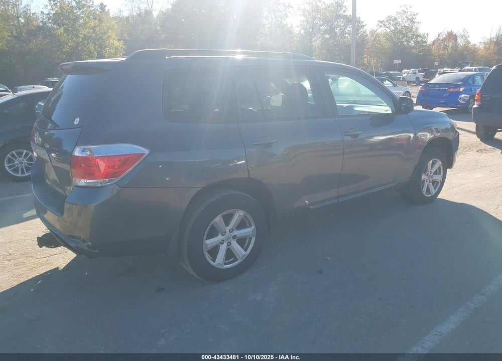 2010 TOYOTA HIGHLANDER VIN: 5TDJK3EH0AS015143