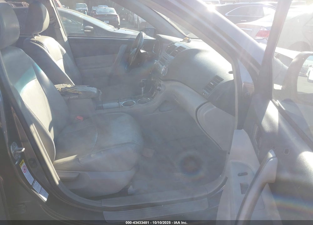 2010 TOYOTA HIGHLANDER VIN: 5TDJK3EH0AS015143