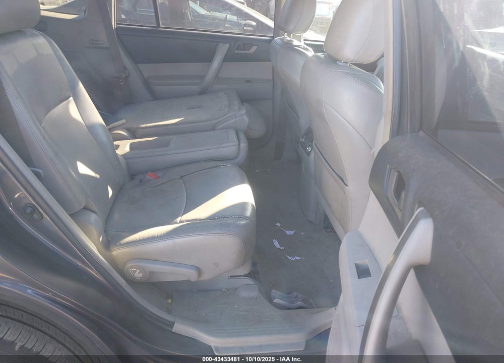 2010 TOYOTA HIGHLANDER VIN: 5TDJK3EH0AS015143