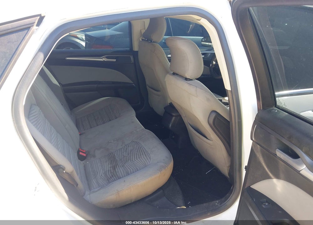 2016 FORD FUSION VIN: 3FA6P0G71GR143497