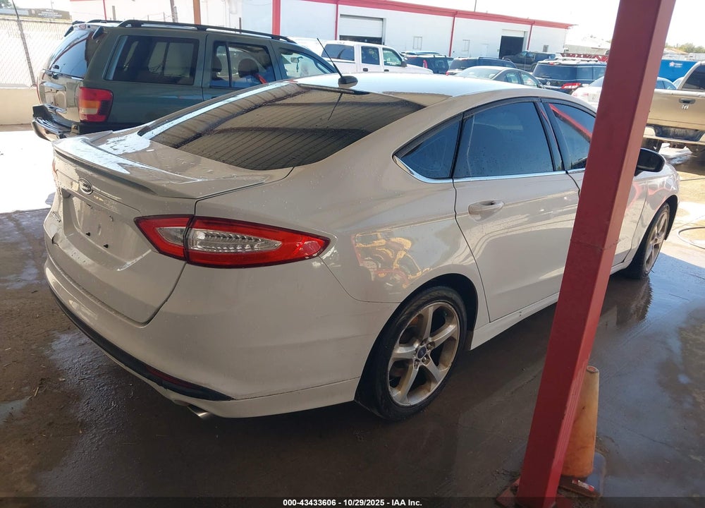 2016 FORD FUSION VIN: 3FA6P0G71GR143497