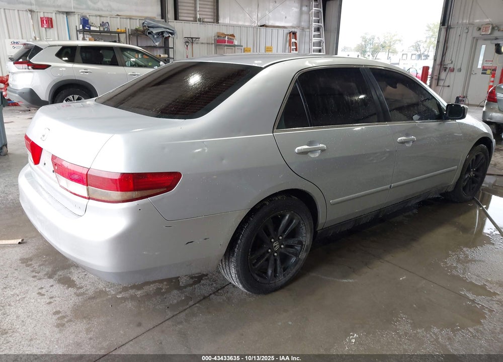 2004 HONDA ACCORD 2.4 LX VIN: 1HGCM55324A107909