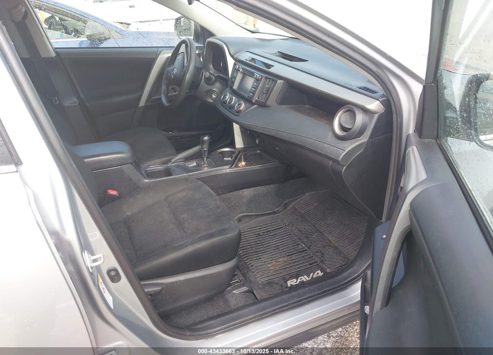 2018 TOYOTA RAV4 LE VIN: 2T3ZFREV8JW515775