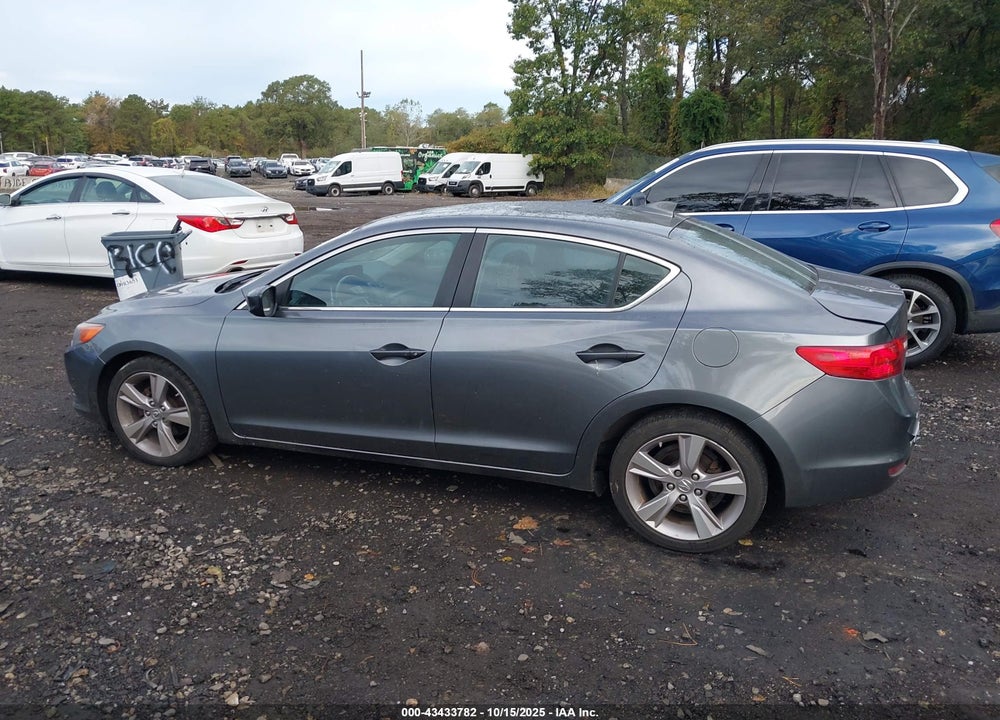 2014 ACURA ILX VIN: 19VDE1F30EE012697