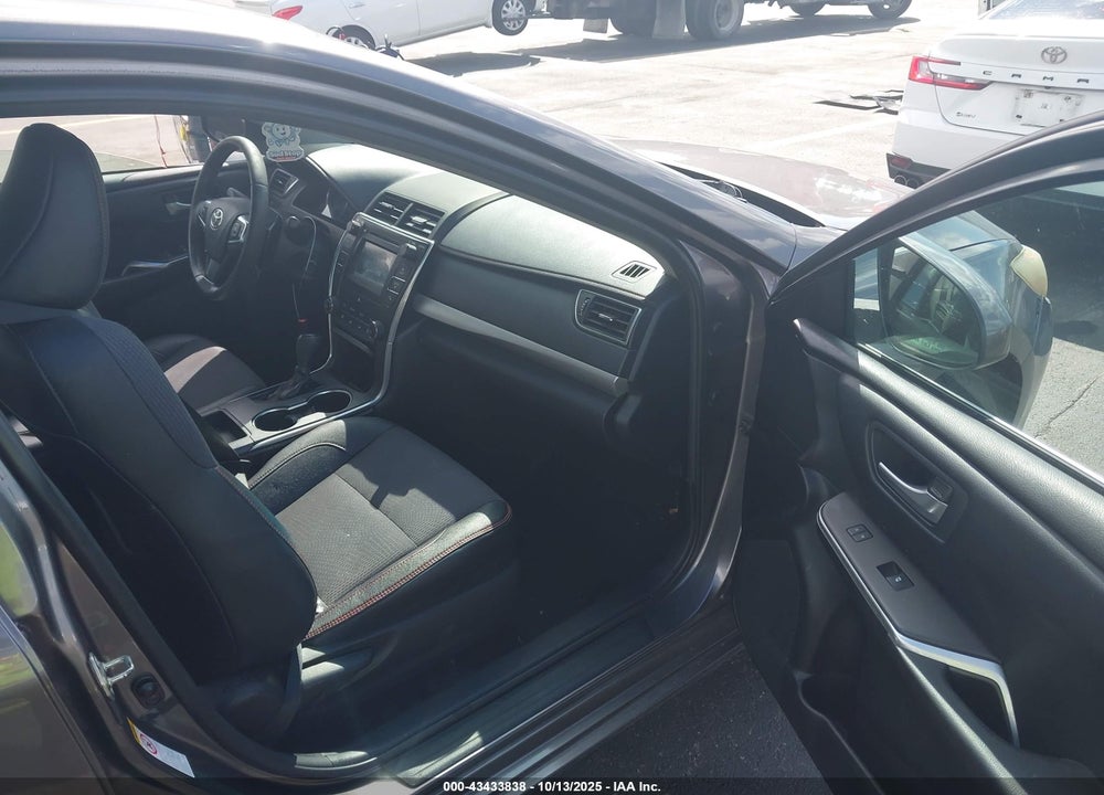 2016 TOYOTA CAMRY SE VIN: 4T1BF1FK3GU568960