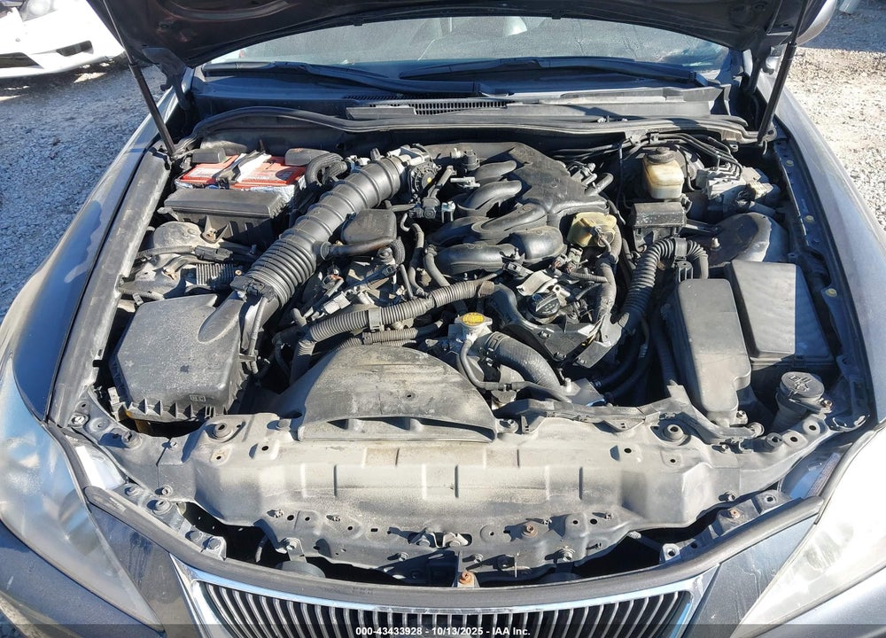2007 LEXUS IS 250 VIN: JTHCK262X75013023