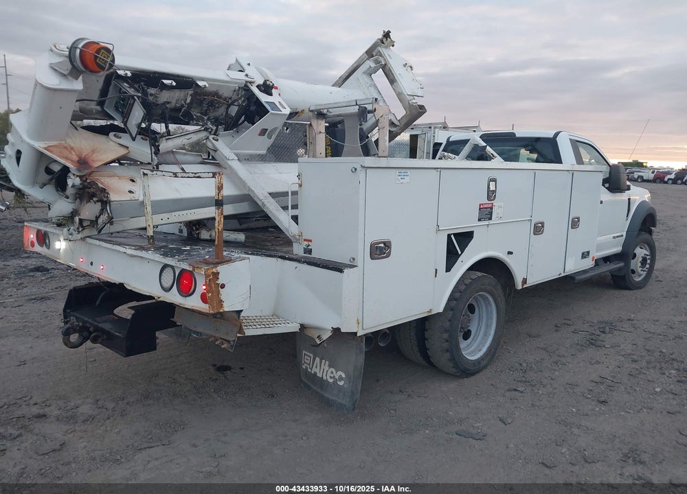 2017 FORD F-550 CHASSIS XL VIN: 1FDUF5GT1HDA10114